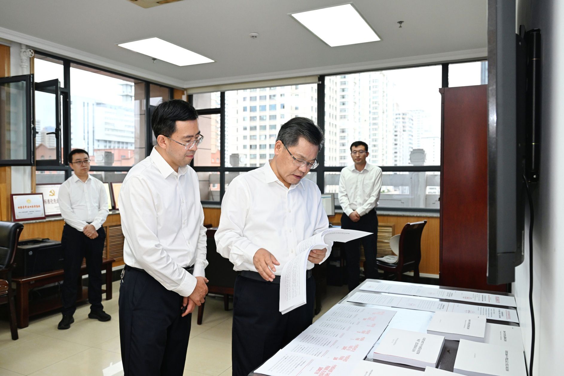 任振鹤在省发展改革委调研时强调 全力推动固定资产投资企稳回升 更好支撑经济持续向新向优向好的发展势头