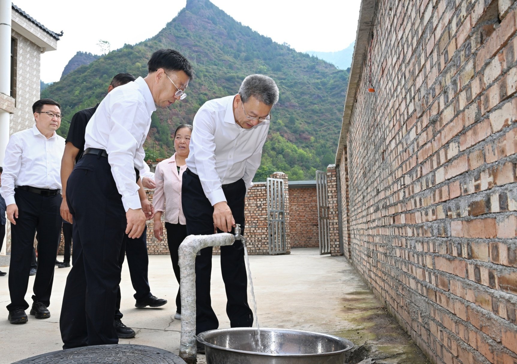 孔绍逊在陇南市调研时强调1.jpg