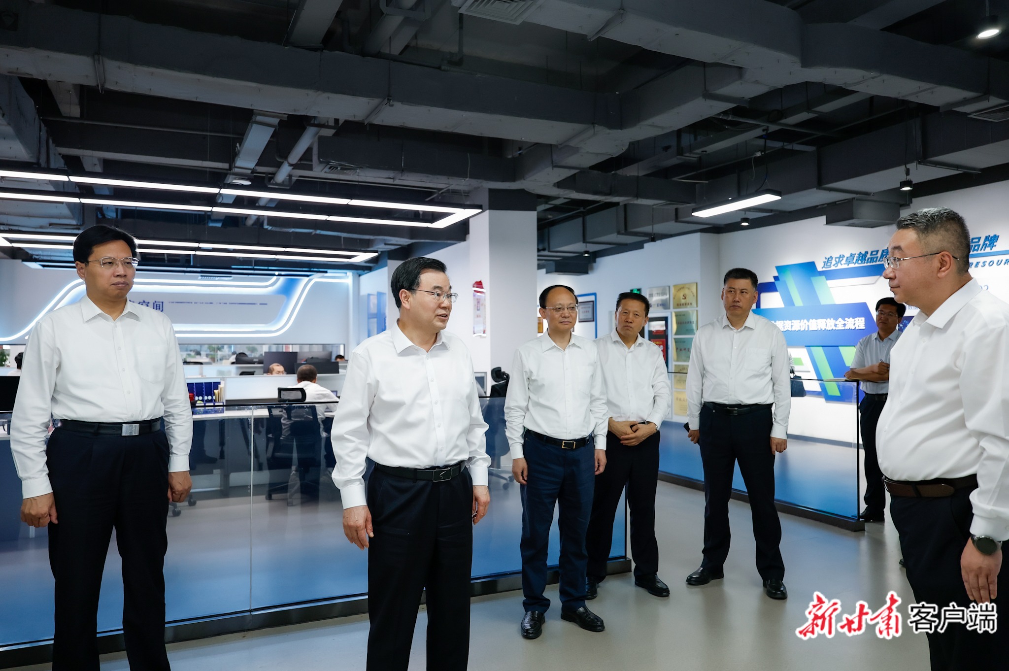 加强党的领导 优化创新生态.jpg